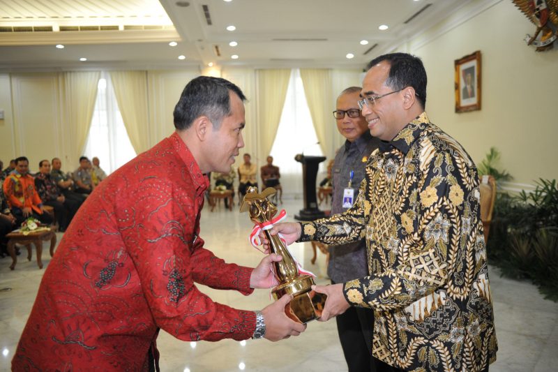 penyerahan penghargaan WTN 2017