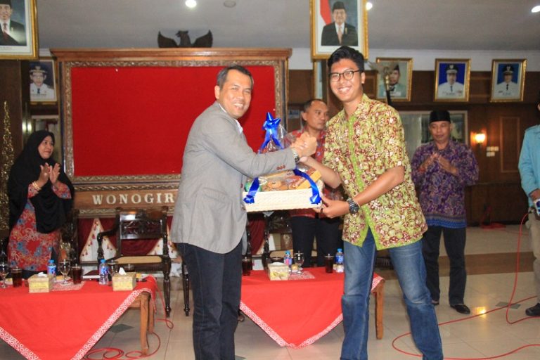 Mahasiswa UNS sarasehan dengan Bupati Wonogiri