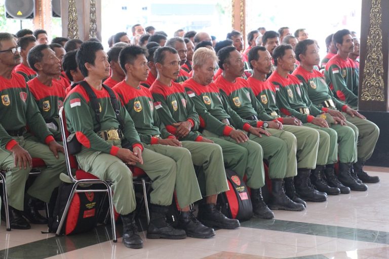 bupati wonogiri beri arahan peserta latsar satlinmas