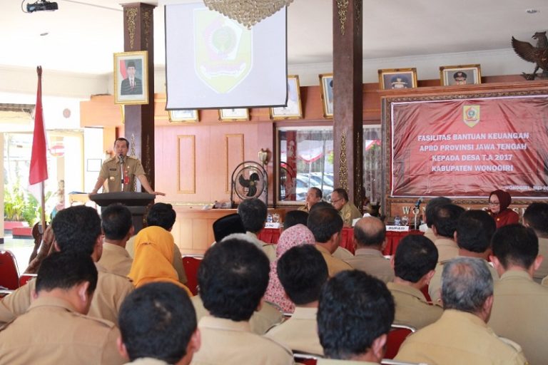 Upaya Entaskan Kemiskinan : Bupati Wonogiri Himbau Kepala Desa Lakukan Pendataan Ulang Warga Tak Mampu