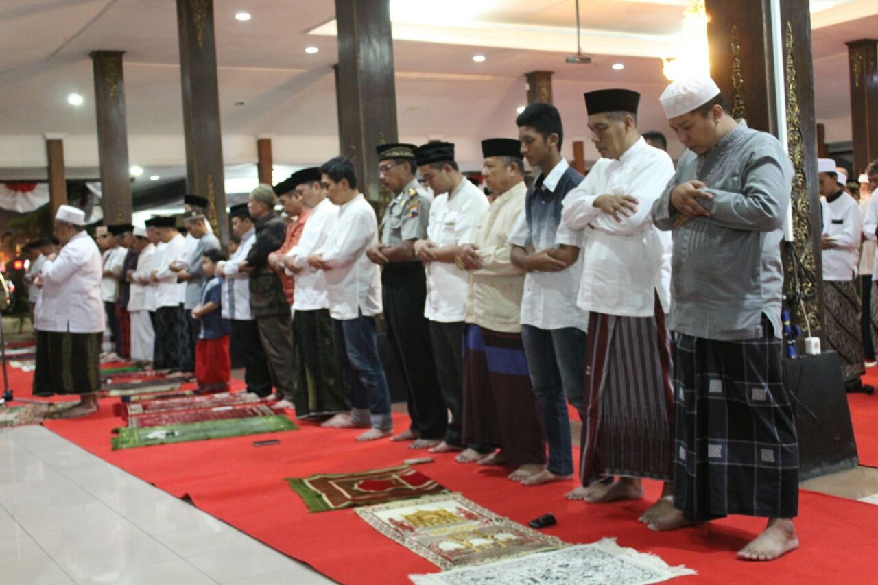 f-tarawih perdana