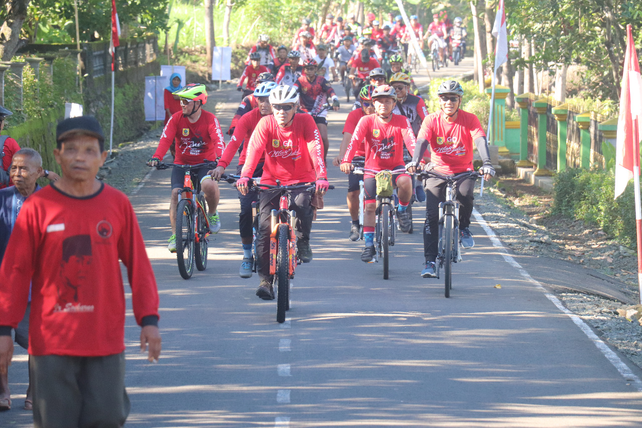 f-18 gowes