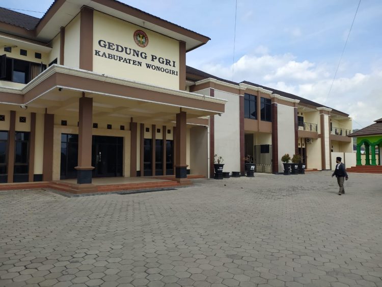 GEDUNG PGRI